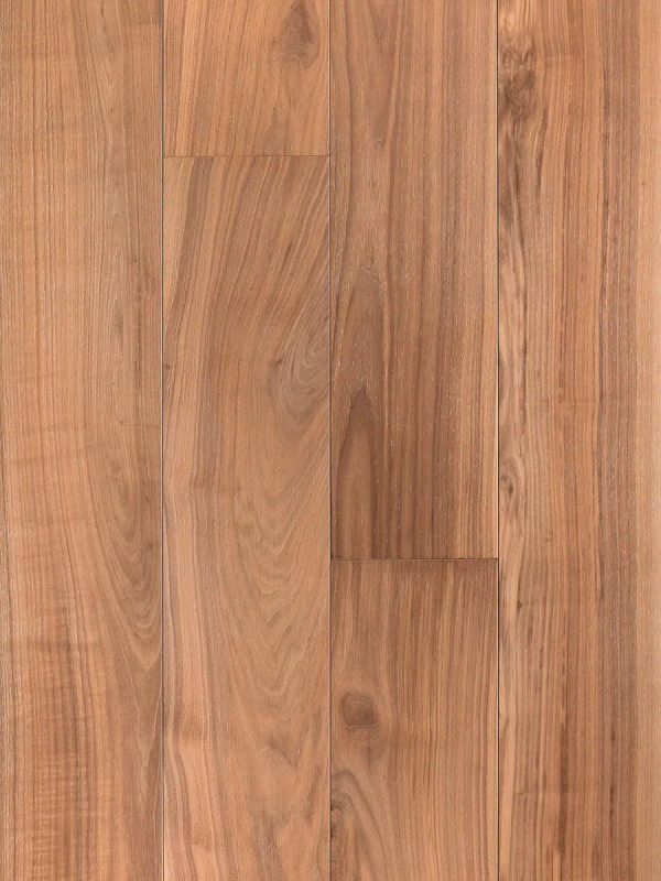 American Walnut Summer: brushed and varnished