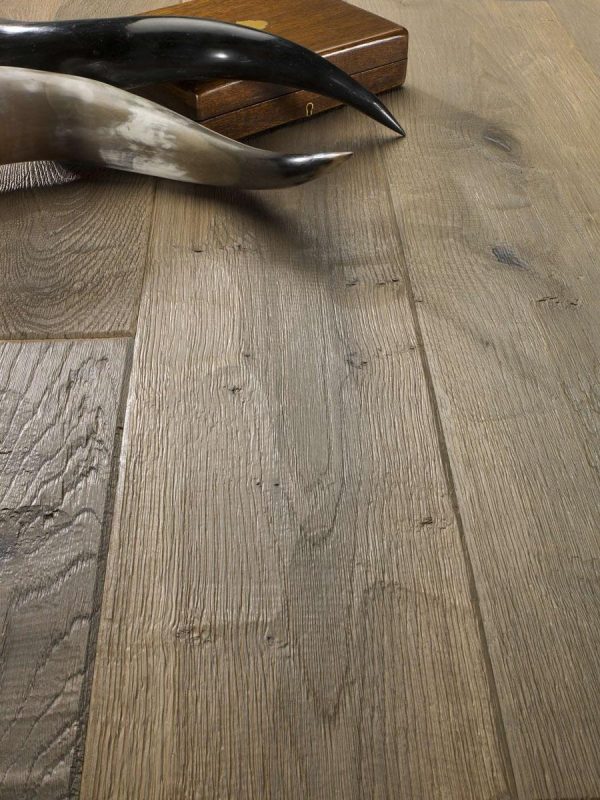 Oak Buenos Aires: deep handplaned, heavy brushed, antique coloured and varnished.